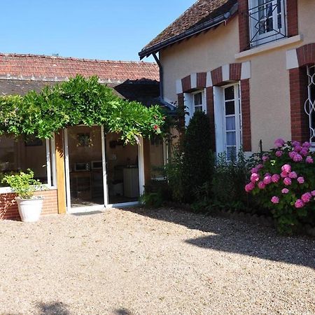 La Petite Tuilerie Hotell Villefranche-sur-Cher Eksteriør bilde